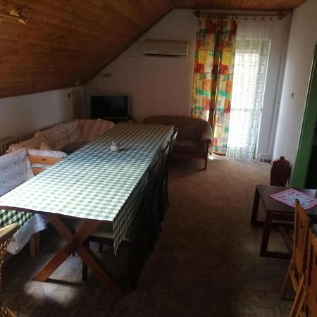 Palinkas Jo Reggelt! Apartment Heviz Ngoại thất bức ảnh