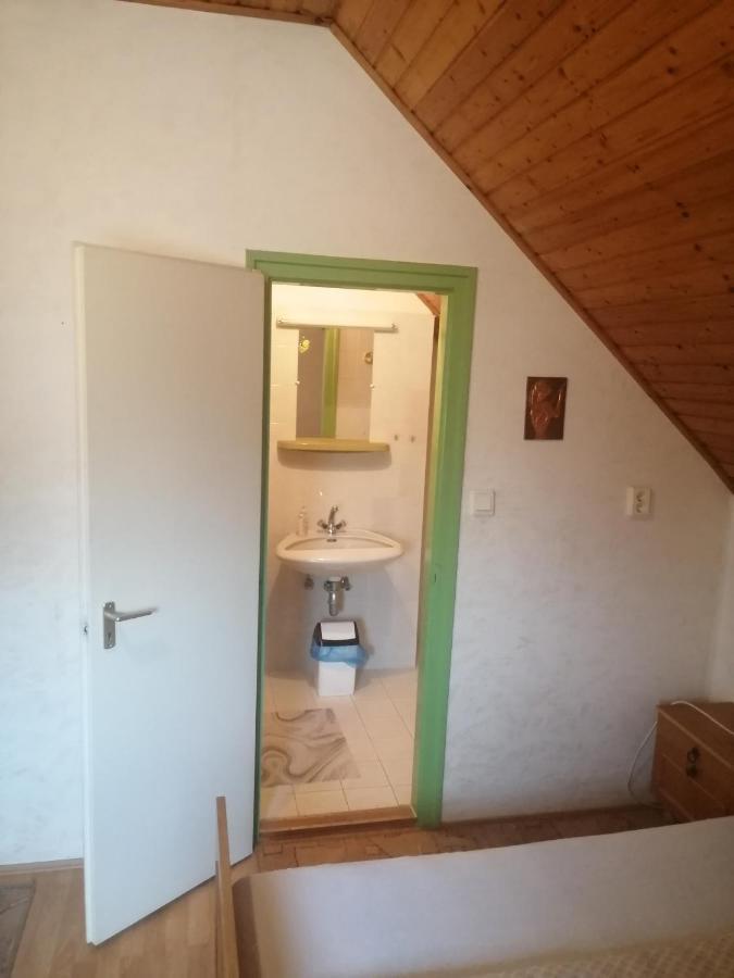Palinkas Jo Reggelt! Apartment Heviz Ngoại thất bức ảnh